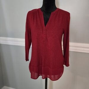 Lucky Brand Medium M rust red V-Neck Top